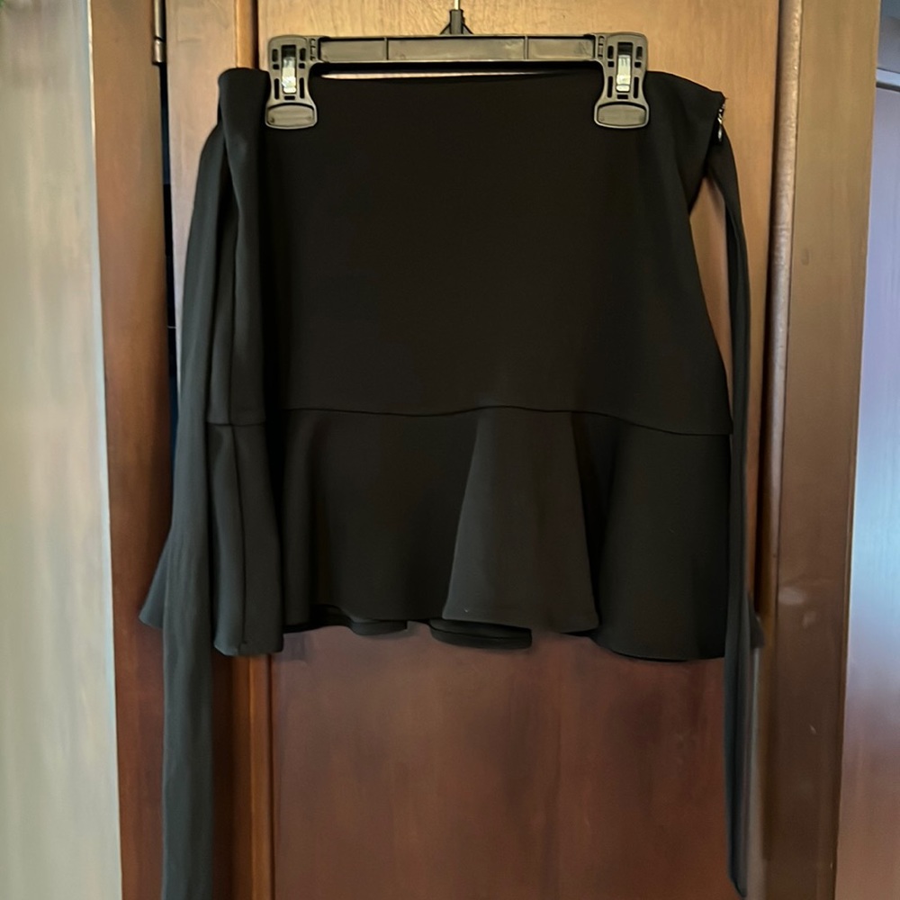 Forever 21 Black Peplum Skirt